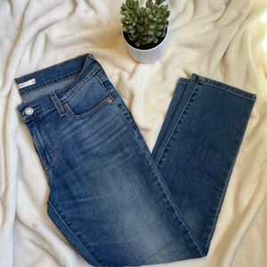 Levi's Boyfriend Classic Style Jeans